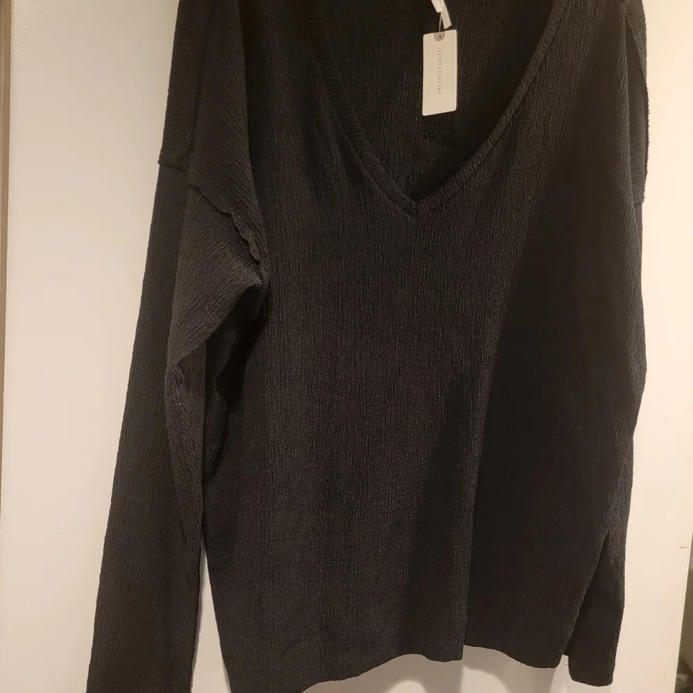 Anthropologie Brand New Textured Black Ling sleeve Top. XL. NWT! - Picture 13 of 15